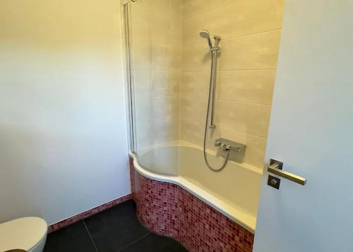 شقة Helle In Architektenhaus Mit Garten Und Pool *