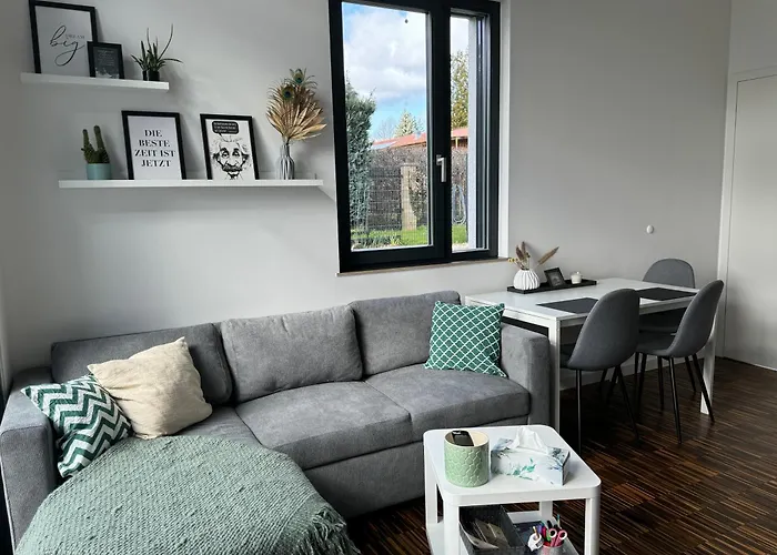 Helle In Architektenhaus Mit Garten Und Beheiztem Aussenpool شقة Belzig